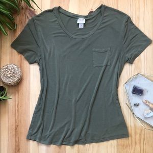 SOLD Super Soft Olive Green Tee